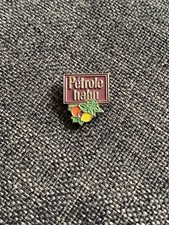 Pin logo pétrole d'occasion  Bréviandes