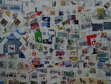 250 timbres neufs d'occasion  Guérande