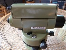 Theodolite wild nk2 d'occasion  Villefranche-de-Lonchat