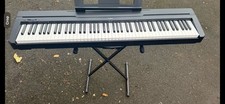 Yamaha digital keyboard. for sale  READING