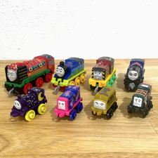 Lote Thomas Engine Bundle, 4x diecast + 4x minis Salty, Rainbow, Ashima, Yong Bao, usado comprar usado  Enviando para Brazil