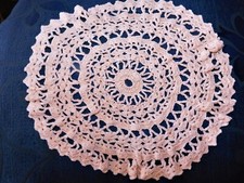 PROTETOR DE MESA VINTAGE MÃO CROCHÊ FIO SEDOSO ROSA PÊSSEGO 10,5" DIA comprar usado  Enviando para Brazil