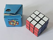 Rubik magic cube d'occasion  Expédié en Belgium