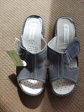 Trueform black flat for sale  CREWE