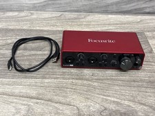 Interface de áudio USB Focusrite Scarlett 2i2 3ª geração 2 entradas e 2 saídas (A1D025660) comprar usado  Enviando para Brazil