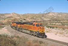 Slide Original - BNSF ES44C4 3276 NOVO! & Train In Cajon Pass 2/21 comprar usado  Enviando para Brazil
