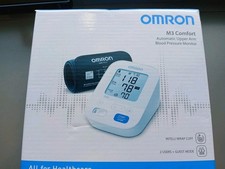 Omron comfort misuratore usato  Lacchiarella