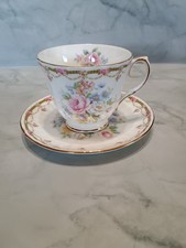 Floral pattern gold for sale  San Martin