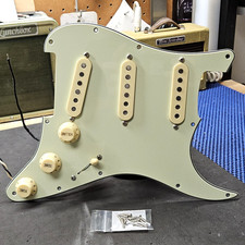 Seymour Duncan APS-1 Alnico II Pro Pickup CARREGADO PICKGUARD - Guitarra Fender Strat comprar usado  Enviando para Brazil