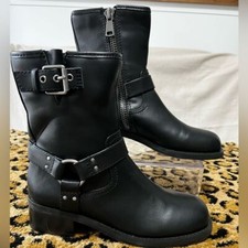 Botas de Moto pretas com zíper edição aberta. Tamanho 8M. Novo sem caixa. Varejo por US$ 99. comprar usado  Enviando para Brazil