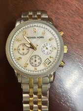 Relógio Feminino Michael Kors MK5057 - Prata/Ouro comprar usado Relógio Feminino Michael Kors MK5057 - Prata/Ouro comprar usado  Enviando para Brazil