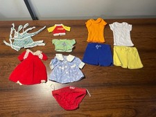 Usado, Lote de 10 Roupas de Boneca Bebê, Vários Tamanhos Lugar Infantil, Vogue, Construa um Urso comprar usado  Enviando para Brazil