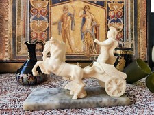 Scultura cavaliere romano usato  Casapesenna