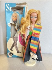 Estrela Brasil Susi Mexicana Ruiva Estrangeira Tammy Sindy Barbie Caixa Original comprar usado Estrela Brasil Susi Mexicana Ruiva Estrangeira Tammy Sindy Barbie Caixa Original comprar usado  Enviando para Brazil