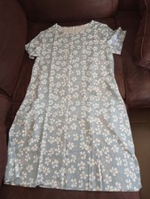 Jolie robe fluide d'occasion  Valmondois