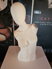 Busto sagomato donna usato  Macomer