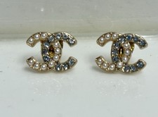 Brincos de strass e pérola com logotipo upcycled designer CC, usado comprar usado  Enviando para Brazil
