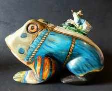 Caixa de bugigangas de madeira "arte popular" da mais alta qualidade 8" de comprimento x 6" de altura, usado comprar usado  Enviando para Brazil