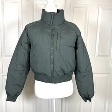 Old navy active for sale  Aurora