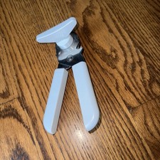 Abridor de latas Pampered Chef borda lisa EUA 2758 aposentado manual virar segurança branco comprar usado  Enviando para Brazil