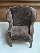 Poltrona asa traseira miniatura veludo marrom casa de bonecas comprar usado  Enviando para Brazil