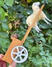 Antiguo contenedor de caramelos de papel maché de Alemania carro de tirar de ovejas lanudas 1912 segunda mano  Embacar hacia Mexico