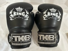 Luvas de boxe pretas Top King 14 oz logotipo coroa de chamas couro UFC comprar usado Luvas de boxe pretas Top King 14 oz logotipo coroa de chamas couro UFC comprar usado  Enviando para Brazil