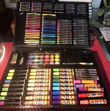 Malette coloriage 260 d'occasion  Pont-Sainte-Maxence