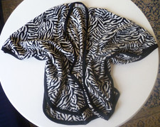 Poncho umhang hausmantel gebraucht kaufen  Oldenburg (Oldenburg)