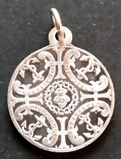 Belle médaille religieuse d'occasion  Houilles