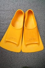 Finis zoomers gold for sale  Marina Del Rey