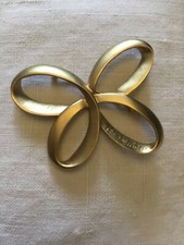 Broche dorée hanae d'occasion Broche dorée hanae d'occasion  Auch