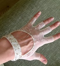 Guanti sposa ricamato usato  Magione
