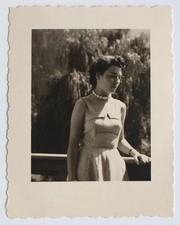 Femme mélancolique chic d'occasion  Rouen-