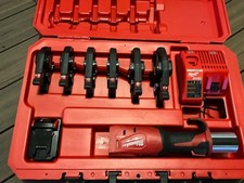Kit de ferramentas de imprensa Milwaukee M18 FORCE LOGIC com mandíbulas de 1/2"-2" (2773-22) comprar usado Kit de ferramentas de imprensa Milwaukee M18 FORCE LOGIC com mandíbulas de 1/2"-2" (2773-22) comprar usado  Enviando para Brazil