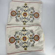 Lote de 2 capas de travesseiro IKEA Akerkulla 20x24" bordado floral botão Scandi comprar usado Lote de 2 capas de travesseiro IKEA Akerkulla 20x24" bordado floral botão Scandi comprar usado  Enviando para Brazil