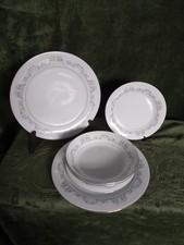 Fine china dinner for sale  LOCHGELLY