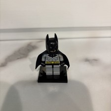 Usado, Minifigura LEGO cinza claro do Batman. Usado em ótimo estado. comprar usado Usado, Minifigura LEGO cinza claro do Batman. Usado em ótimo estado. comprar usado  Enviando para Brazil