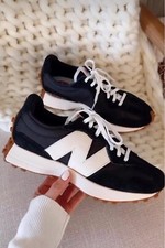 New balance 327 for sale  Alexandria
