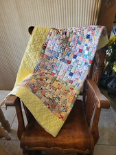 Colcha de retalhos colorida feita à mão da avó década de 1950 para berço ou arremesso pequeno 47 x 67 comprar usado  Enviando para Brazil
