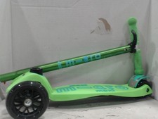 Scooter UsedVeryGood - Micro Kickboard Maxi Micro Deluxe, Verde comprar usado Scooter UsedVeryGood - Micro Kickboard Maxi Micro Deluxe, Verde comprar usado  Enviando para Brazil