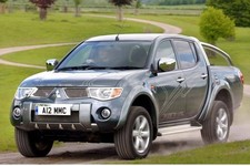 Manual de serviço de reparo manual de oficina Mitsubishi L200 2006-2014 PDF comprar usado  Enviando para Brazil