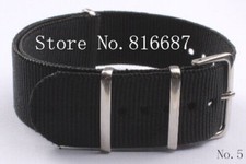 Cinturino nylon nero usato  Italia