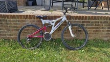 Young girls bike for sale  ALTON