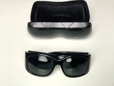 Chanel lunettes soleil d'occasion  Villeneuve-sur-Yonne