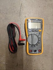 Fluke 117 digital d'occasion  Expédié en Belgium