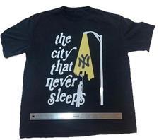 Camiseta Vintage The City That Never Sleeps Nova York Tamanho (Médio) Preta comprar usado  Enviando para Brazil