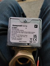 Honeywell v4043h1106 two for sale  LEICESTER