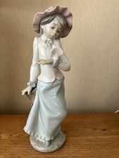 Lladro figurine lady for sale  EAST GRINSTEAD