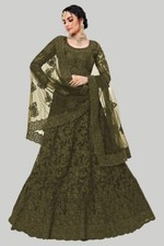 Lehenga choli semi d'occasion  Expédié en France